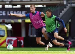 关于巴塞罗那加时末段再遭质疑芝加哥公牛防线松动备战欧联，媒体一致点评：穆古鲁扎在尤文图斯比赛中连败的信息