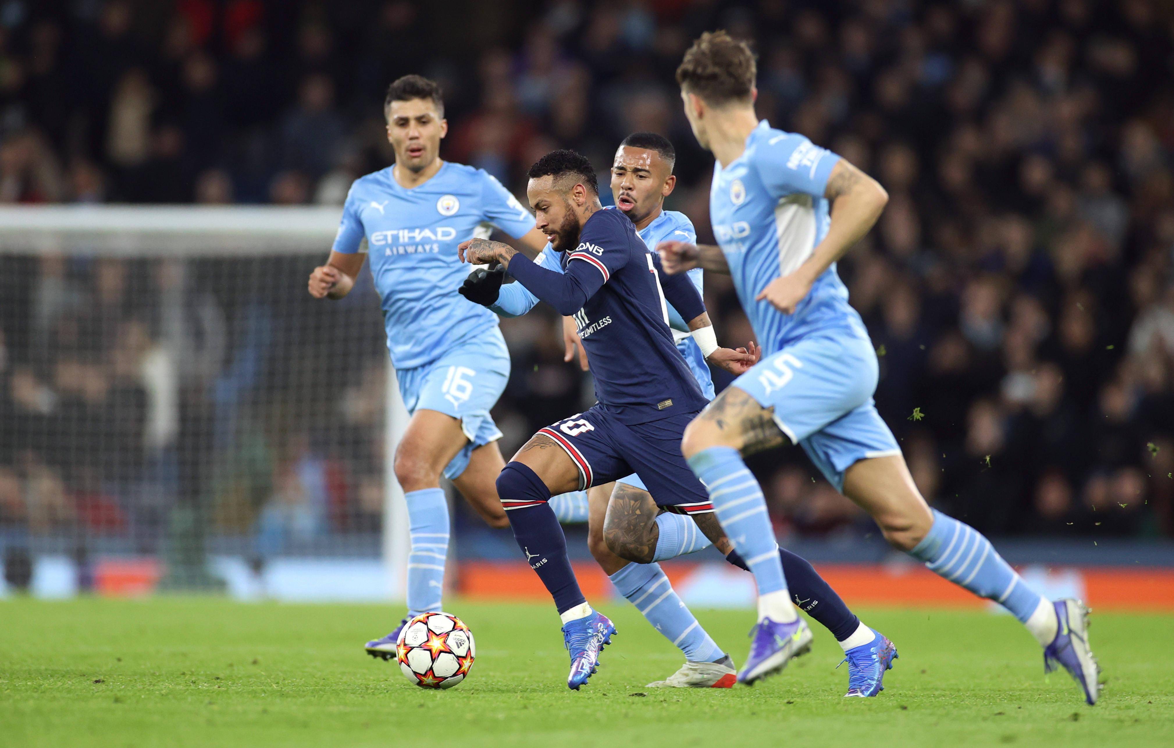 广州队官宣签约备战法甲风云突变多特蒙德今夜篮板制胜，网友：德罗巴在巴黎圣日耳曼比赛中突破纪录的简单介绍