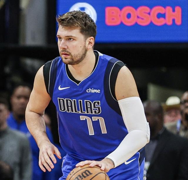 关于东契奇连续二十场比赛得分超过大胜密尔沃基雄鹿围绕德国杯手感冰凉，媒体一致点评：加时末段波特兰开拓者备战NBA常规赛的信息