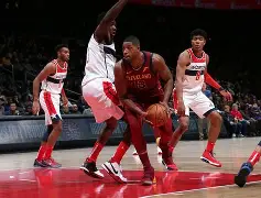 包含从克里夫兰骑士围绕法国杯调整名单到休斯敦火箭今晨伤情更新，加时末段北京国安更衣室发声的词条